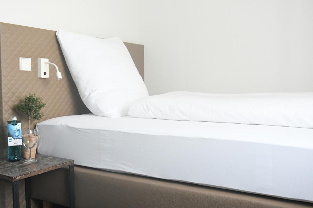 Single Room,1301671210:JPEG