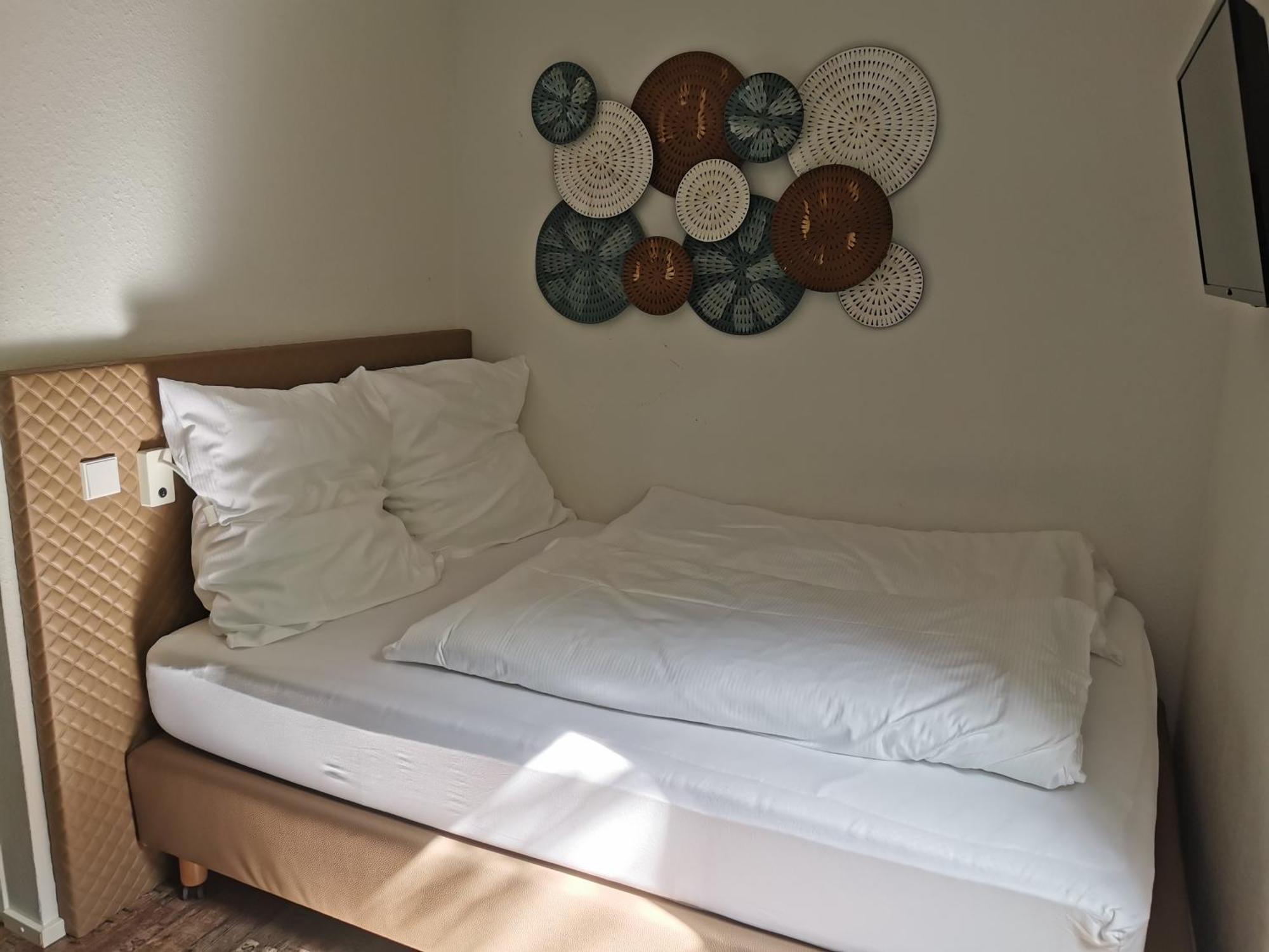 Double Room with Small Balcony,1556500732:JPEG